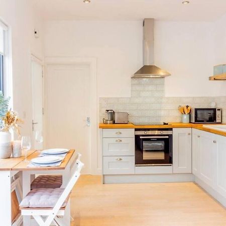 Newly Refurbished Traditional Cottage Blackrock 布莱克罗克 外观 照片