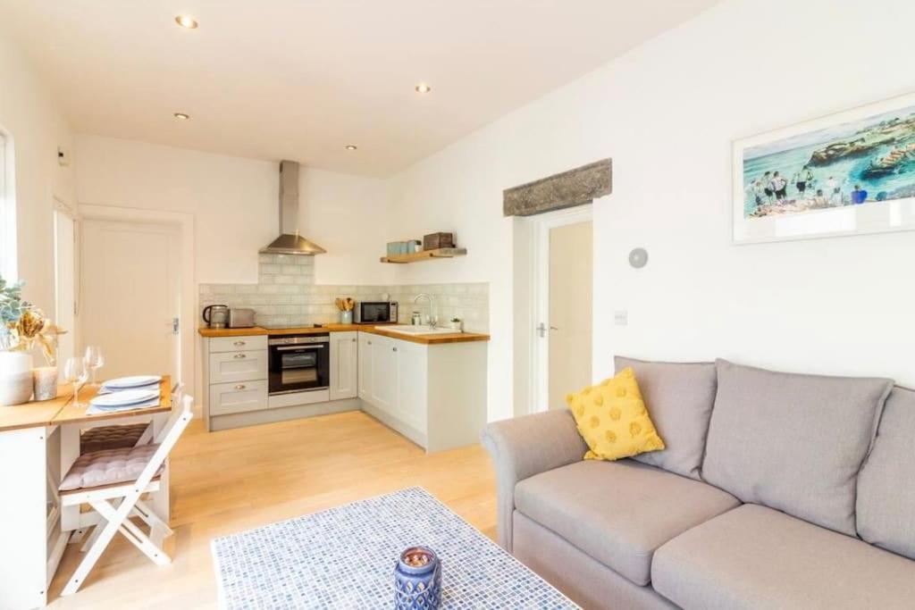 Newly Refurbished Traditional Cottage Blackrock 布莱克罗克 外观 照片