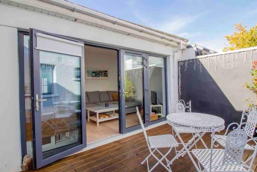 Newly Refurbished Traditional Cottage Blackrock 布莱克罗克 外观 照片