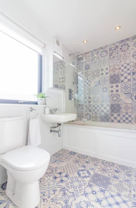 Newly Refurbished Traditional Cottage Blackrock 布莱克罗克 外观 照片