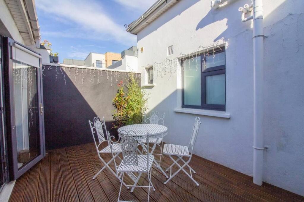 Newly Refurbished Traditional Cottage Blackrock 布莱克罗克 外观 照片